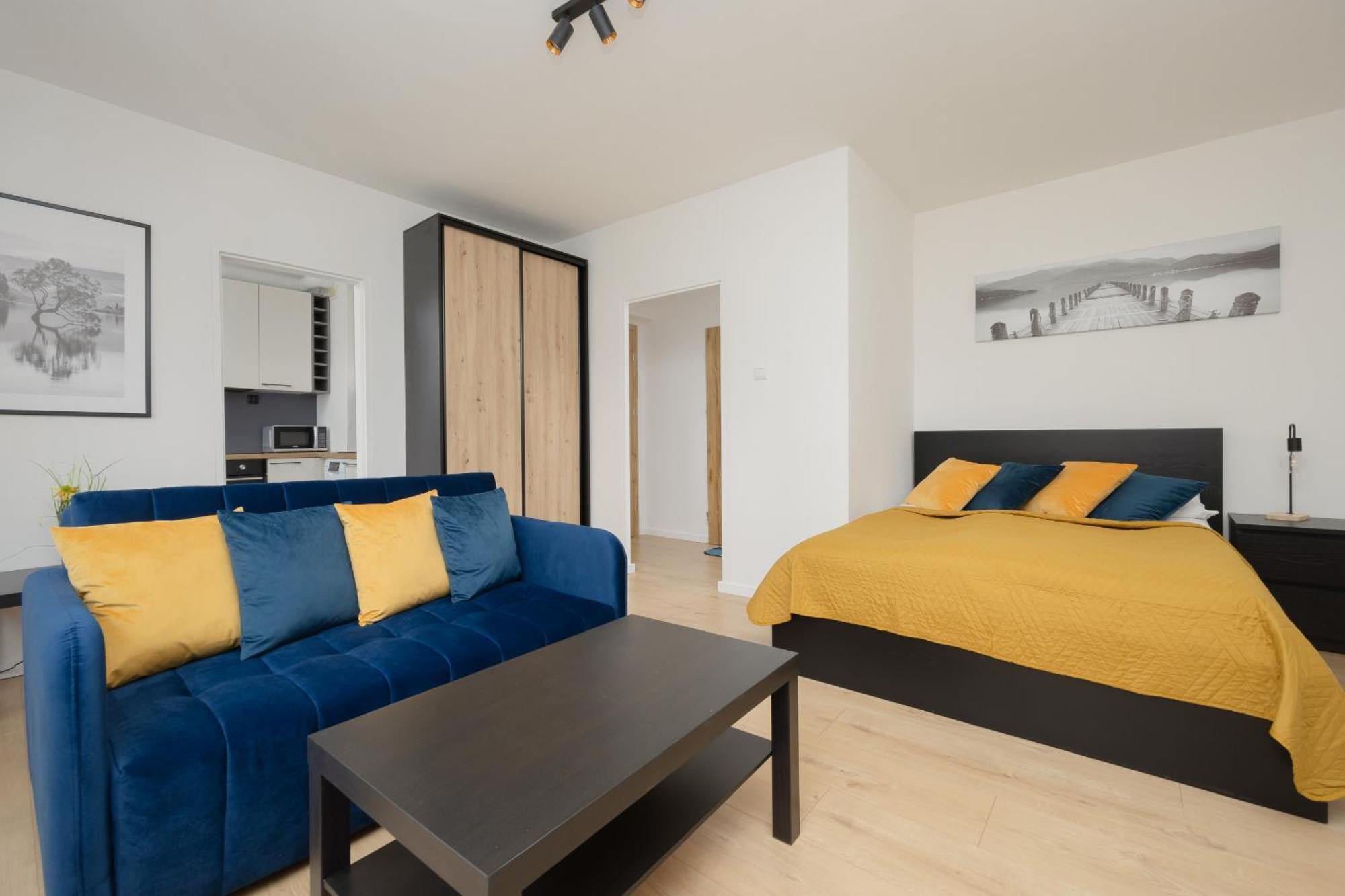 Apartment Bright For 4 People In By Renters *